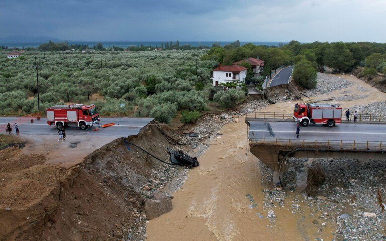 Σε τέσσερις εργολαβίες τα πρώτα έργα 